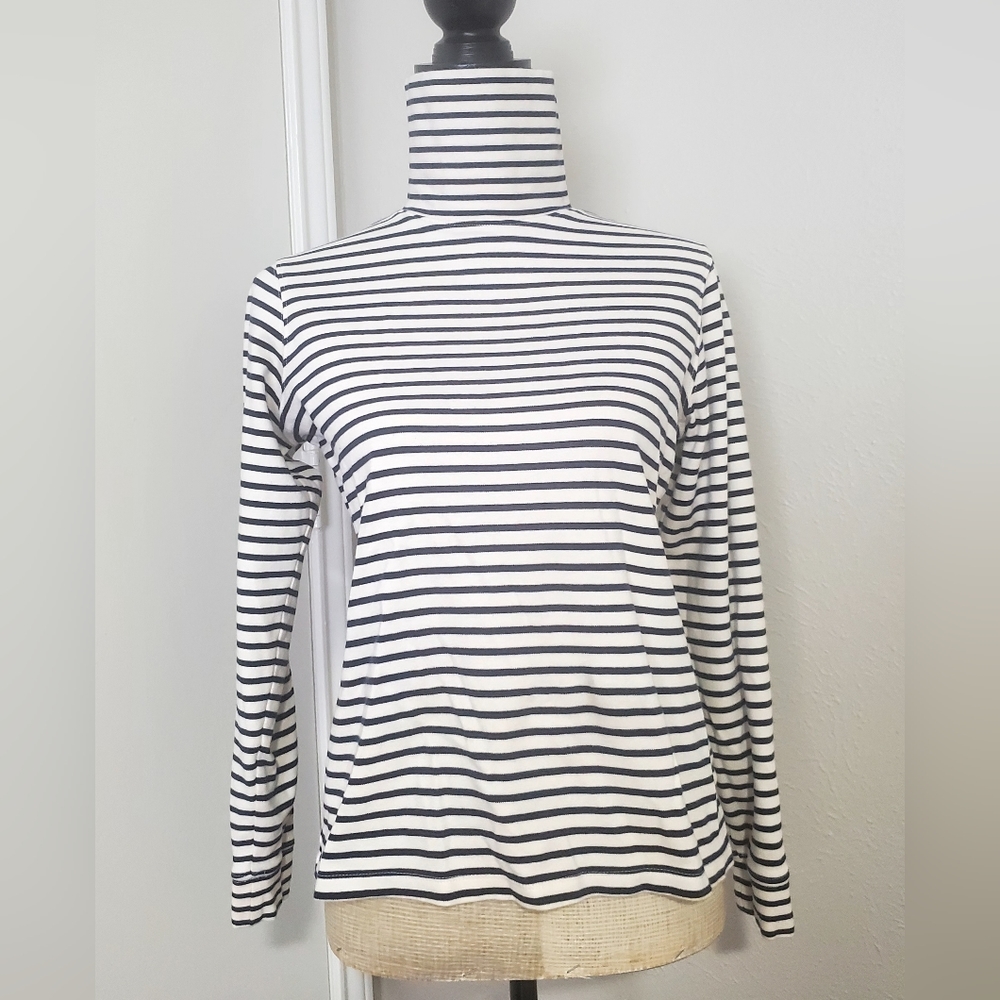 LL Bean striped Women's fit long sleeve Turtleneck top SMALL Black & White Cotto